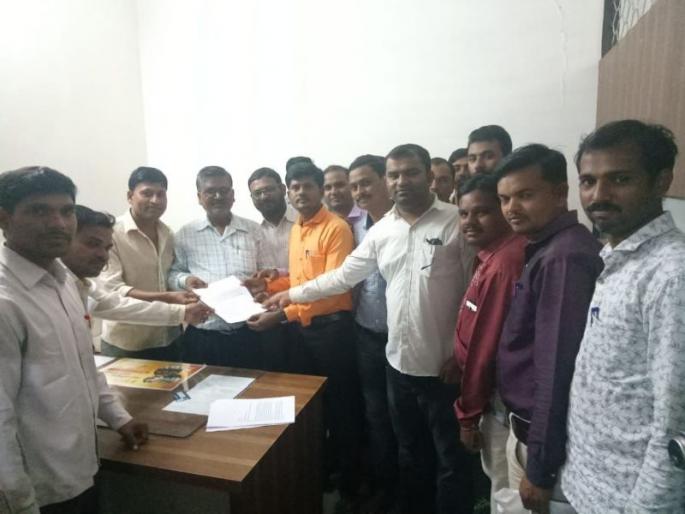 Unbelievable environment is deadly | अविश्वासाचे वातावरण घातक Unbelievable environment is deadly | अविश्वासाचे वातावरण घातक