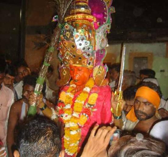 The beginning of the Jagdamba Devi Swari festival at Dhawda | धावडा येथील जगदंबा देवी स्वारी उत्सवाला सुरुवात The beginning of the Jagdamba Devi Swari festival at Dhawda | धावडा येथील जगदंबा देवी स्वारी उत्सवाला सुरुवात