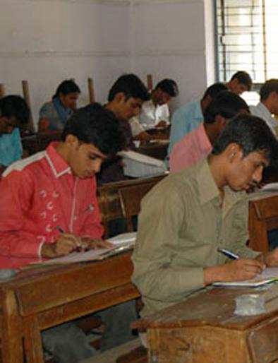 Navodaya examination will lose many students ..! | नवोदय परीक्षेला अनेक विद्यार्थी मुकणार..! Navodaya examination will lose many students ..! | नवोदय परीक्षेला अनेक विद्यार्थी मुकणार..!