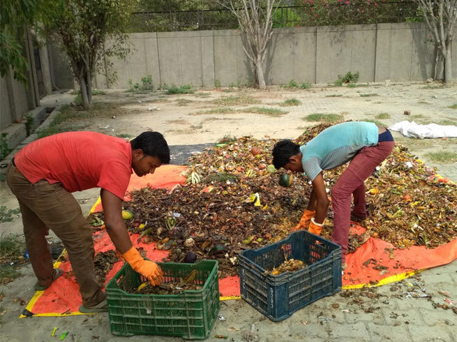 Ignore the demands of the cleaning workers | सफाई कामगारांच्या मागण्यांकडे दुर्लक्ष Ignore the demands of the cleaning workers | सफाई कामगारांच्या मागण्यांकडे दुर्लक्ष