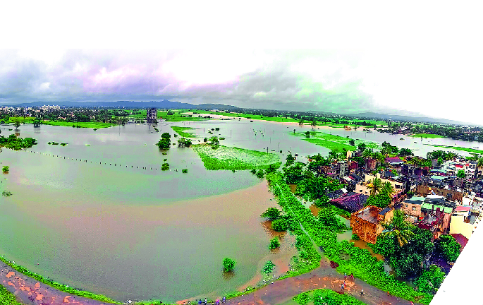 Water flows into Kolhapur city | कोल्हापूर शहरात पाणी शिरले Water flows into Kolhapur city | कोल्हापूर शहरात पाणी शिरले
