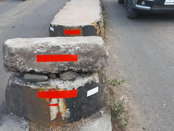 Satara: Reflector in the dangerous place on the Nara-Padegaon road, along with Pratishthan's initiative | सातारा : निरा-पाडेगाव रस्त्यावर धोकादायक ठिकाणी रिफ्लेक्टर, साथ प्रतिष्ठानचा उपक्रम Satara: Reflector in the dangerous place on the Nara-Padegaon road, along with Pratishthan's initiative | सातारा : निरा-पाडेगाव रस्त्यावर धोकादायक ठिकाणी रिफ्लेक्टर, साथ प्रतिष्ठानचा उपक्रम