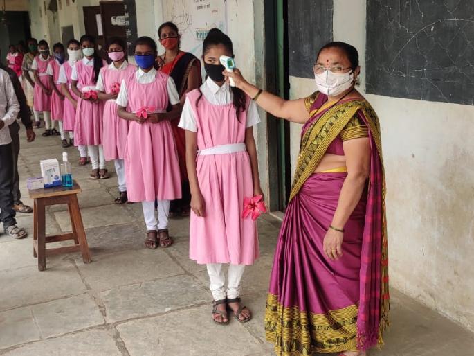 Health check-up at Alai Vidyalaya | अलई विद्यालयात आरोग्य तपासणी