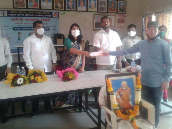 Ration cards for the first 100 disabled persons within a week | पहिल्या १०० दिव्यांगांना आठवडाभरात शिधापत्रिका Ration cards for the first 100 disabled persons within a week | पहिल्या १०० दिव्यांगांना आठवडाभरात शिधापत्रिका