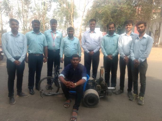 The modern three wheeler bikes made by Nashik | नाशिकच्या रँचोंनी बनवली आधुनिक तीन चाकी बाईक The modern three wheeler bikes made by Nashik | नाशिकच्या रँचोंनी बनवली आधुनिक तीन चाकी बाईक