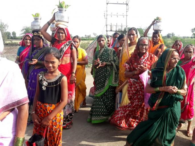 Parbhani: Dind for Rain | परभणी: पावसासाठी पायी दिंडी Parbhani: Dind for Rain | परभणी: पावसासाठी पायी दिंडी