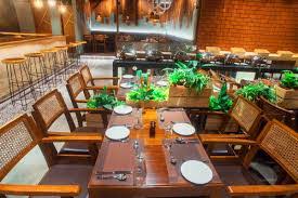 From today, restaurants and cafes will be open | आजपासून रेस्टॉरंट,कॅफे होणार खुली From today, restaurants and cafes will be open | आजपासून रेस्टॉरंट,कॅफे होणार खुली