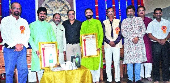 The method of denying negativity is horrific: Sachin Khedekar | चित्रपटांत नकारात्मकता मांडण्याची पध्दत भीषण : सचिन खेडेकर The method of denying negativity is horrific: Sachin Khedekar | चित्रपटांत नकारात्मकता मांडण्याची पध्दत भीषण : सचिन खेडेकर