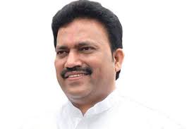 12 candidates from Satara | साताऱ्यातून १२ उमेदवार रिंगणात 12 candidates from Satara | साताऱ्यातून १२ उमेदवार रिंगणात