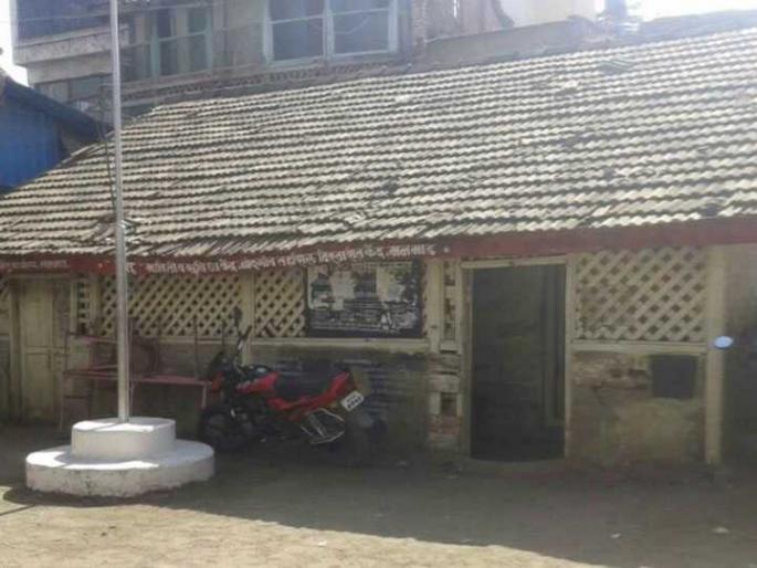 The talathi office of Hingangaon was stopped | हिंगणगावच्या तलाठी कार्यालयाला टाळे 