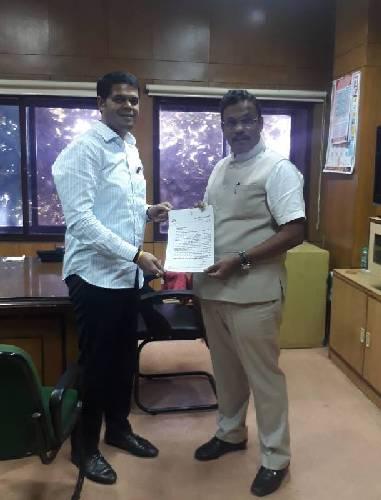 Sindhudurg: Give 70 percent reservation to the locals in Konkan recruitments | सिंधुदुर्ग : कोकणातील शिक्षक भरतीत स्थानिकांना 70 टक्के आरक्षण द्या