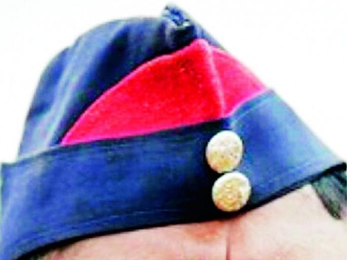 20 police for population security over one lakh | लाखावर लोकसंख्या सुरक्षेसाठी २० पोलीस 20 police for population security over one lakh | लाखावर लोकसंख्या सुरक्षेसाठी २० पोलीस