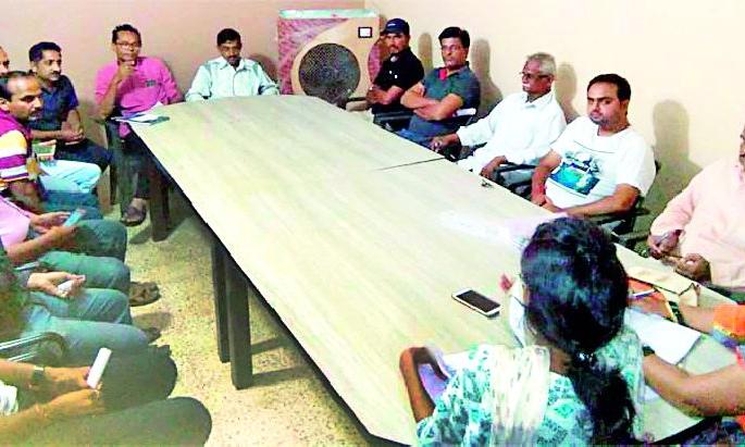 Plastic initiatives for plastic ban | प्लास्टिक बंदीसाठी पालिकेचा पुढाकार