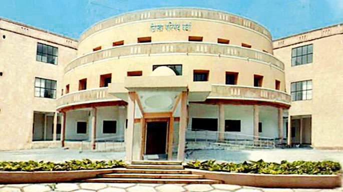 75 million in single president's fund | एकट्या अध्यक्षांच्या फंडात ७५ लाख