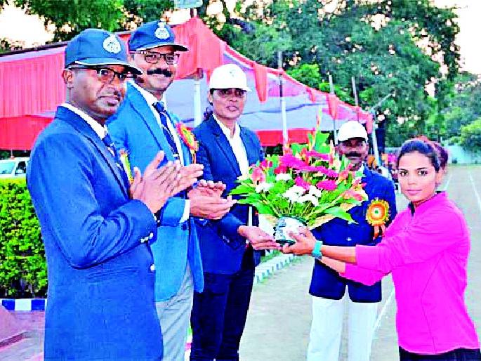 600 police sporting exhibition | ६०० पोलिसांचे क्रीडा प्रदर्शन 600 police sporting exhibition | ६०० पोलिसांचे क्रीडा प्रदर्शन