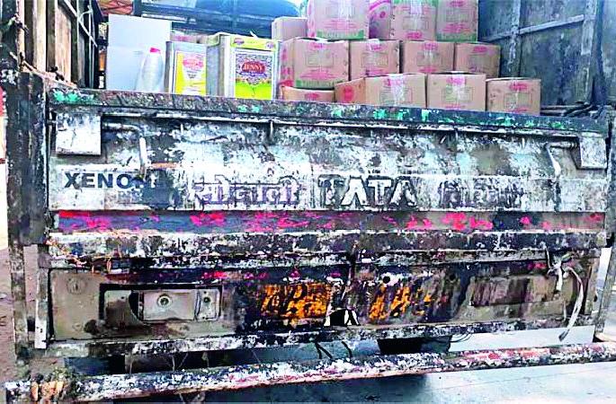 Adulterated edible oil seized | भेसळयुक्त खाद्य तेल जप्त Adulterated edible oil seized | भेसळयुक्त खाद्य तेल जप्त