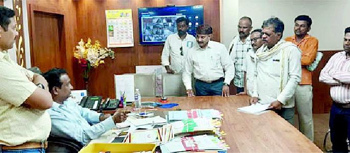 Throng in the Lok Sabha election process | लोकसभा निवडणूक प्रक्रियेत घोळ