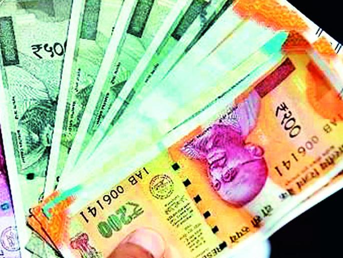 Big Recovery on Banks in Various Service Taxes | बँकांकडून विविध सेवा करांच्या नावावर मोठी वसुली