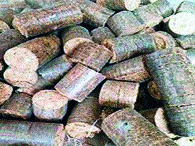 Eco-friendly Funeral: The successful funeral of two bodies in Panchavati Amardham, saved from the very first application of four hundred thousand kg of wood | पर्यावरणपूरक अंत्यसंस्कार : पंचवटी अमरधाममध्ये दोन मृतदेहांचा यशस्वी अंत्यविधी पहिल्याच प्रयोगातून वाचविले साडेसहाशे किलो लाकूड Eco-friendly Funeral: The successful funeral of two bodies in Panchavati Amardham, saved from the very first application of four hundred thousand kg of wood | पर्यावरणपूरक अंत्यसंस्कार : पंचवटी अमरधाममध्ये दोन मृतदेहांचा यशस्वी अंत्यविधी पहिल्याच प्रयोगातून वाचविले साडेसहाशे किलो लाकूड