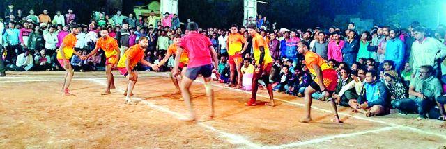 Jaihind Krida Mandal and Hanuman Vibhushan School are top scorers | जयहिंद क्रीडा मंडळ व हनुमान व्यायाम शाळा अव्वल Jaihind Krida Mandal and Hanuman Vibhushan School are top scorers | जयहिंद क्रीडा मंडळ व हनुमान व्यायाम शाळा अव्वल