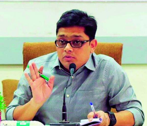 Teacher's Day Special; Teachers guidance helps in every phase of life | शिक्षक दिन विशेष; जीवनातील प्रत्येक टप्प्यात शिक्षकांची मदत