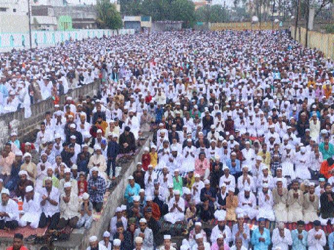 Let the rain fall and let the rain fall | दुष्काळ सरु दे, पाऊस पडू दे Let the rain fall and let the rain fall | दुष्काळ सरु दे, पाऊस पडू दे