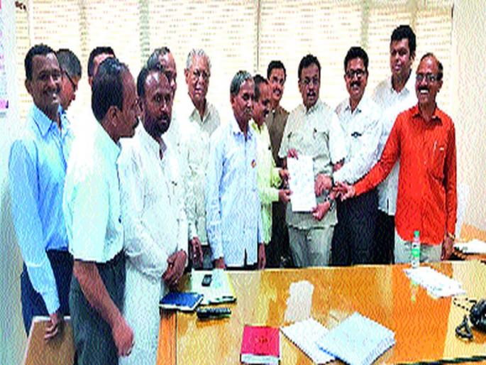 Beginning of HSC examination | बारावीच्या उत्तरपत्रिका तपासणीस अखेर सुरुवात Beginning of HSC examination | बारावीच्या उत्तरपत्रिका तपासणीस अखेर सुरुवात