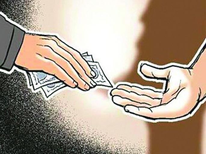 25,000 for farm census, both in bribery trap | शेताच्या मोजणीसाठी २५ हजार, दोघे लाचलुचपतच्या जाळ्यात 25,000 for farm census, both in bribery trap | शेताच्या मोजणीसाठी २५ हजार, दोघे लाचलुचपतच्या जाळ्यात