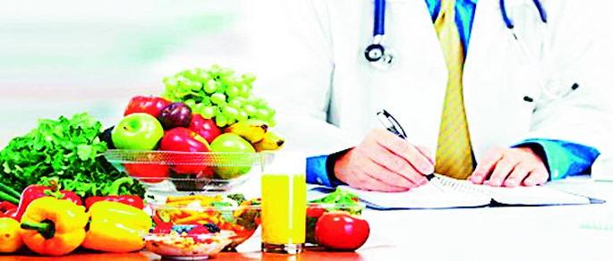 Cough is not reduced? Put a piece of honey in your mouth! | खोकला कमी होईना? तोंडात ज्येष्ठमधाचा तुकडा ठेवा! Cough is not reduced? Put a piece of honey in your mouth! | खोकला कमी होईना? तोंडात ज्येष्ठमधाचा तुकडा ठेवा!