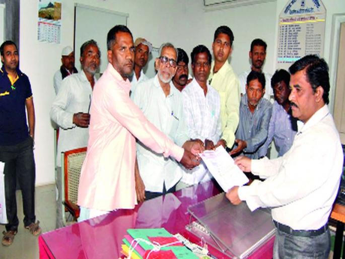 Demand for withdrawal of tax | करवाढ मागे घेण्याची मागणी Demand for withdrawal of tax | करवाढ मागे घेण्याची मागणी