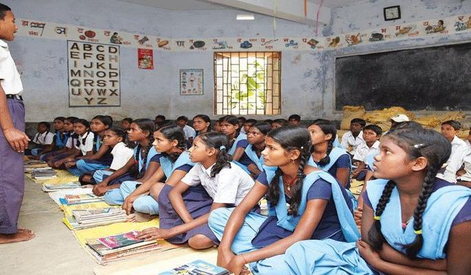 The bogus access to 'named' schools halts | ‘नामांकित’ शाळांच्या बोगस प्रवेशाला लगाम