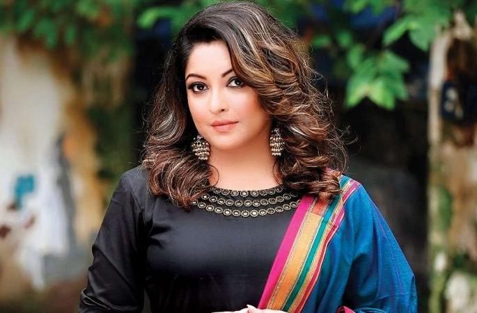 Actress Tanushree Dutta filed a complaint in Seloo in Wardha district | अभिनेत्री तनुश्री दत्तावर वर्धा जिल्ह्यातील सेलूमध्ये गुन्हा दाखल Actress Tanushree Dutta filed a complaint in Seloo in Wardha district | अभिनेत्री तनुश्री दत्तावर वर्धा जिल्ह्यातील सेलूमध्ये गुन्हा दाखल