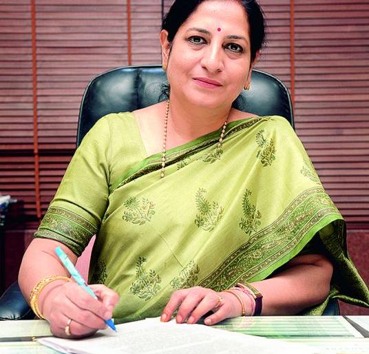 Women's Day 2019; Hamsafar of Railways; DRM Shobhana Bandopadhyay | Women's Day 2019; रेल्वेच्या ‘हमसफर’; डीआरएम शोभना बंदोपाध्याय Women's Day 2019; Hamsafar of Railways; DRM Shobhana Bandopadhyay | Women's Day 2019; रेल्वेच्या ‘हमसफर’; डीआरएम शोभना बंदोपाध्याय