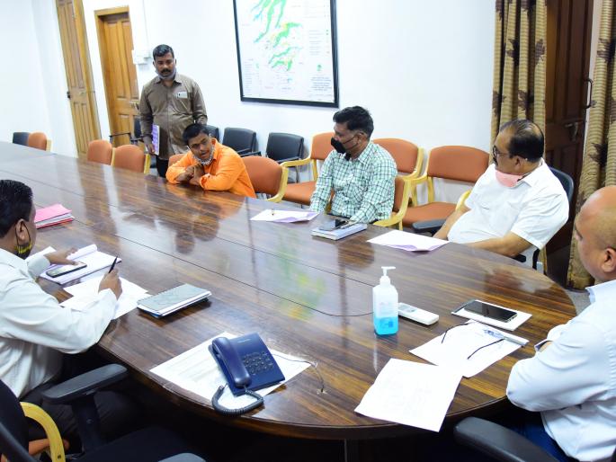 I will stay with Pakadada ... The mentally retarded boy responds to the inquiry | मी पकादादाकडे राहणार... मतिमंद मुलाचा चौकशीला प्रतिसाद I will stay with Pakadada ... The mentally retarded boy responds to the inquiry | मी पकादादाकडे राहणार... मतिमंद मुलाचा चौकशीला प्रतिसाद