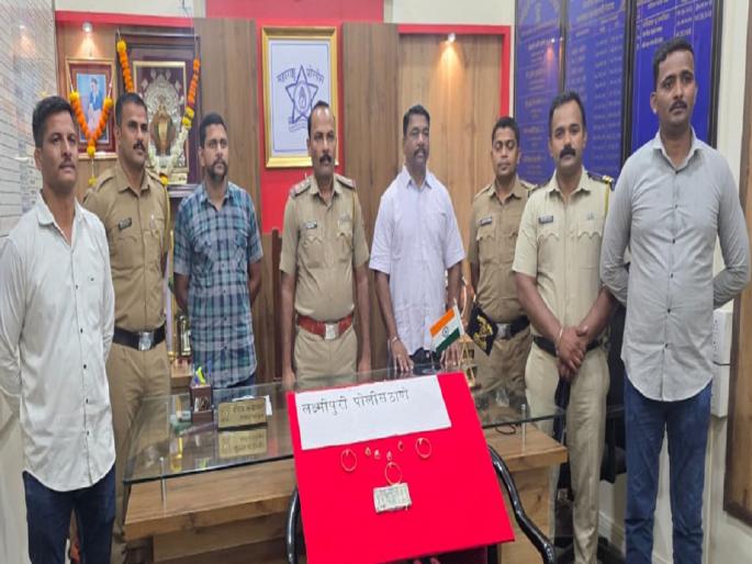A 10th grade student stole eighteen tolas of jewelry from his neighbor in Kolhapur threw a party for his friends with the stolen money | Kolhapur Crime: दहावीतील विद्यार्थ्यांने शेजाऱ्याचे अठरा तोळे दागिने चोरले, चोरीच्या पैशातून मित्रांना दिली पार्टी A 10th grade student stole eighteen tolas of jewelry from his neighbor in Kolhapur threw a party for his friends with the stolen money | Kolhapur Crime: दहावीतील विद्यार्थ्यांने शेजाऱ्याचे अठरा तोळे दागिने चोरले, चोरीच्या पैशातून मित्रांना दिली पार्टी