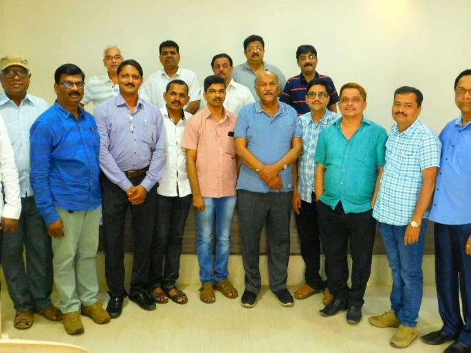 Sindhudurg: To be successful in banning online drug sales: Appasaheb Shinde | सिंधुदुर्ग : आॅनलाईन औषध विक्रीवर बंदी आणण्यात यशस्वी होऊ : आप्पासाहेब शिंदे Sindhudurg: To be successful in banning online drug sales: Appasaheb Shinde | सिंधुदुर्ग : आॅनलाईन औषध विक्रीवर बंदी आणण्यात यशस्वी होऊ : आप्पासाहेब शिंदे