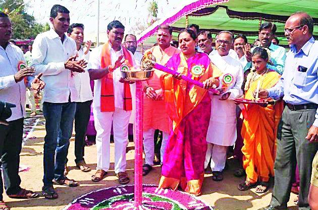 Bend the anti-education government | शिक्षणविरोधी सरकारला उखडून फेका Bend the anti-education government | शिक्षणविरोधी सरकारला उखडून फेका