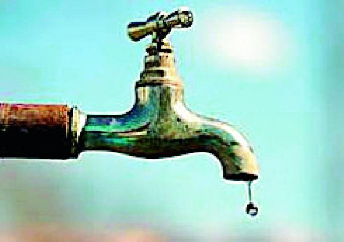 Regular water supply only after the construction of the Jalakumbh | ११ जलकुंभ निर्मितीनंतरच नियमित पाणीपुरवठा Regular water supply only after the construction of the Jalakumbh | ११ जलकुंभ निर्मितीनंतरच नियमित पाणीपुरवठा