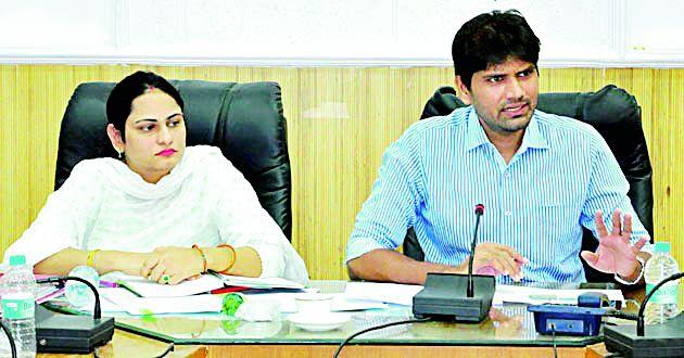 April 30 'deadline' for water scarcity works | पाणीटंचाईच्या कामांना ३० एप्रिल ‘डेडलाइन’ April 30 'deadline' for water scarcity works | पाणीटंचाईच्या कामांना ३० एप्रिल ‘डेडलाइन’