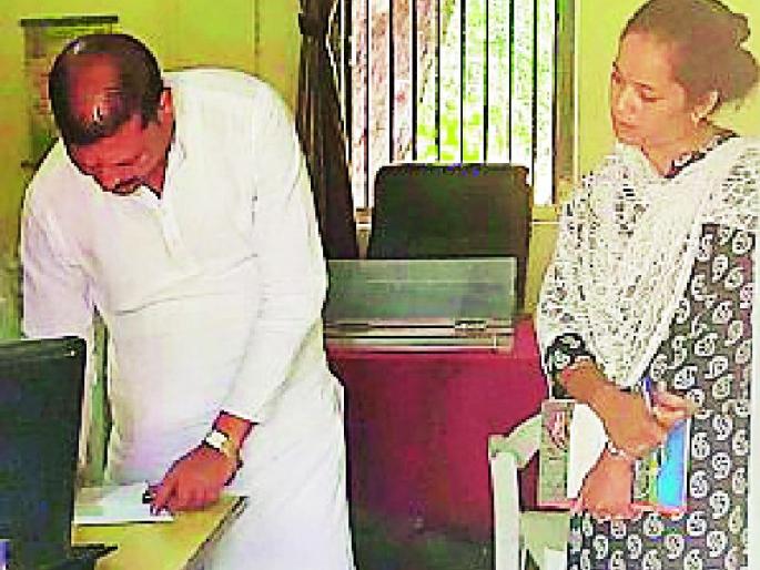 Action against an absent taluka medical officer | अनुपस्थित तालुका वैद्यकीय अधिकाऱ्याविरुद्ध कारवाई Action against an absent taluka medical officer | अनुपस्थित तालुका वैद्यकीय अधिकाऱ्याविरुद्ध कारवाई