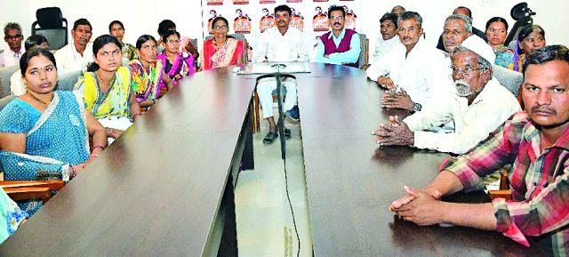 For the burglar sandy royalty waived | घरकुलासाठी रेतीची रॉयल्टी माफ