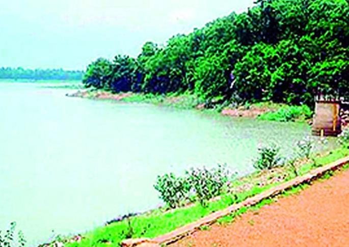 Sondyatola will stop pumping water in the irrigation project | सोंड्याटोला सिंचन प्रकल्पात पाण्याचा उपसा थांबणार Sondyatola will stop pumping water in the irrigation project | सोंड्याटोला सिंचन प्रकल्पात पाण्याचा उपसा थांबणार