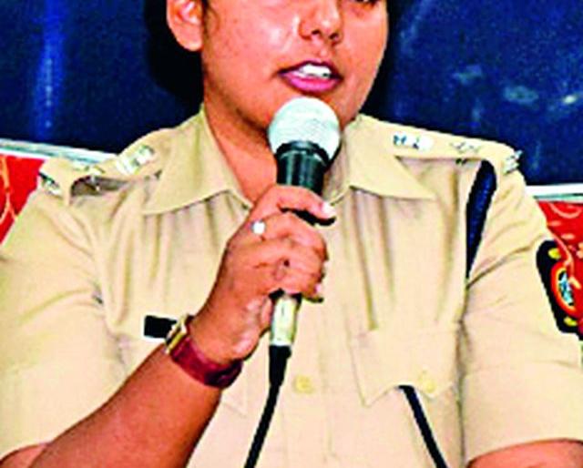 Help the injured wounded, and the police will not bother | अपघातातील जखमींना बिनधास्त मदत करा, पोलीस त्रास देणार नाही Help the injured wounded, and the police will not bother | अपघातातील जखमींना बिनधास्त मदत करा, पोलीस त्रास देणार नाही