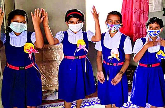 No chocolate, I want a mask and sanitizer! | चॉकलेट नको, मला मास्क, सॅनिटायझर हवे!
