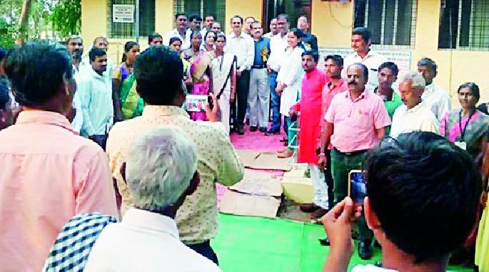 Investigation of Jugnala GRP by Divisional Committee | विभागीय समितीकडून जुगनाळा ग्रा.पं.ची तपासणी Investigation of Jugnala GRP by Divisional Committee | विभागीय समितीकडून जुगनाळा ग्रा.पं.ची तपासणी