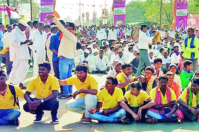 Believed on the Society Road | माना समाजबांधव रस्त्यावर