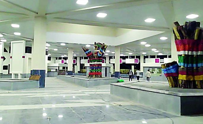 Airport is not the airport, it is the bus station of Ballarpur | विमानतळ नव्हे, हे तर बल्लारपूरचे बसस्थानक
