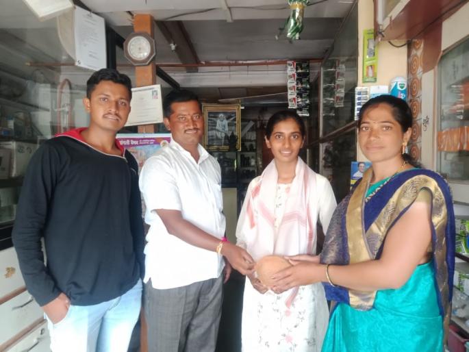 Pride of meritorious students at Dapur | दापूर येथे गुणवंत विद्यार्थ्यांचा गौरव Pride of meritorious students at Dapur | दापूर येथे गुणवंत विद्यार्थ्यांचा गौरव