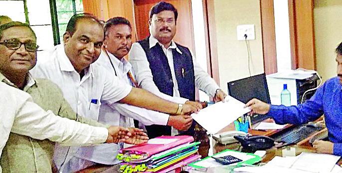 Repair the closed irrigation scheme | बंद सिंचन योजना दुरूस्त करा Repair the closed irrigation scheme | बंद सिंचन योजना दुरूस्त करा