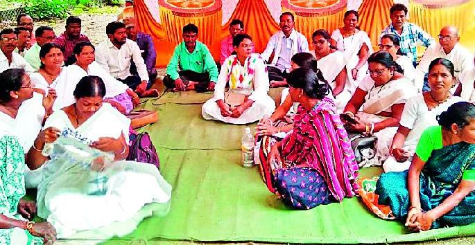 Health workers' agitation | आरोग्य कर्मचाऱ्यांचे आंदोलन Health workers' agitation | आरोग्य कर्मचाऱ्यांचे आंदोलन